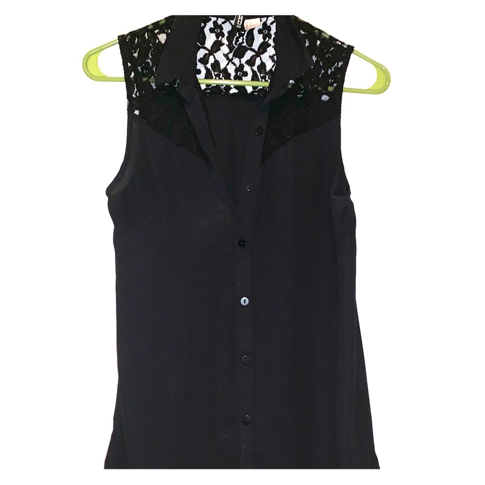 Pristine black H&M blouse with lace detail